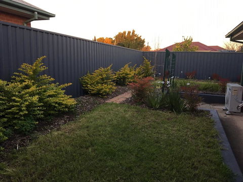 Windsor Gardens Home - eAccommodation 14
