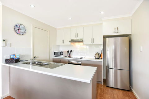 'Hope House' - Encounter Bay - eAccommodation 2