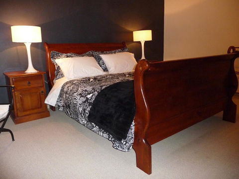Country Bakehouse Accommodation - eAccommodation 3