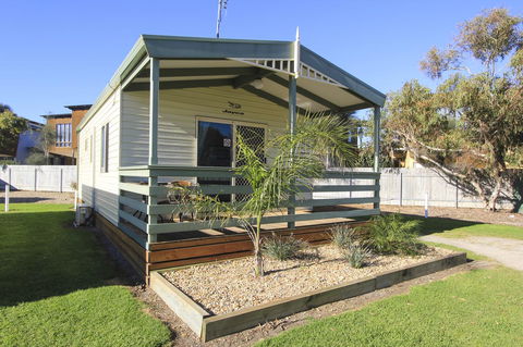 Beachside Holiday Park - eAccommodation 4