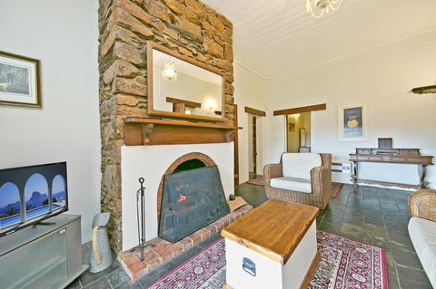Vineyard Cottage BnB - eAccommodation 14