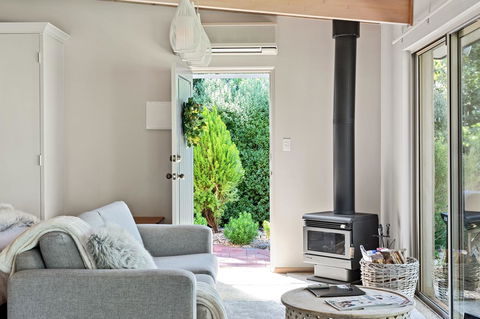 Adelaide Hills Retreats - eAccommodation 20