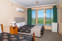 Book Tailem Bend Accommodation Vacations eAccommodation eAccommodation
