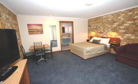 Clare Central - eAccommodation 24