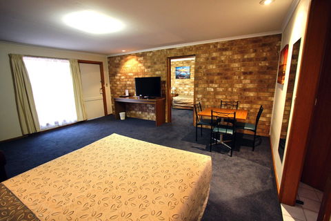 Clare Central - eAccommodation 15