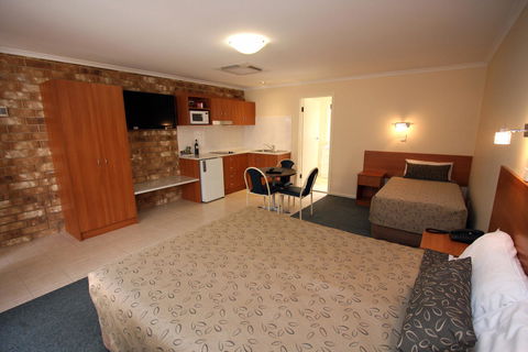 Clare Central - eAccommodation 19