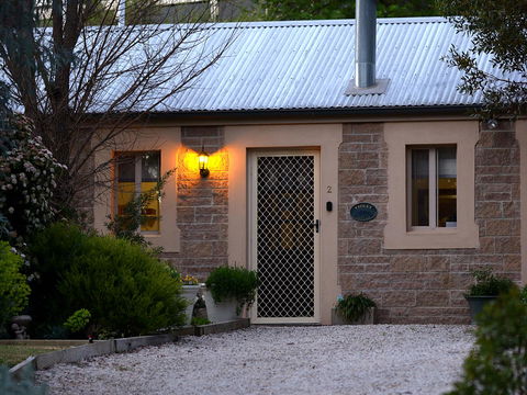 Riesling Trail & Clare Valley Cottages - eAccommodation 4