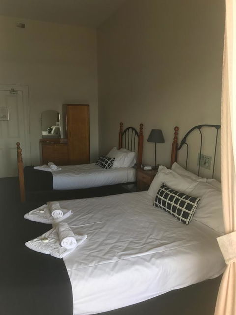 Grosvenor Hotel - eAccommodation 9