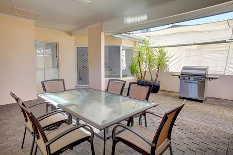 Bay Bliss - eAccommodation 2