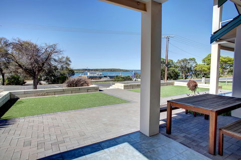 Bay Bliss - eAccommodation 1