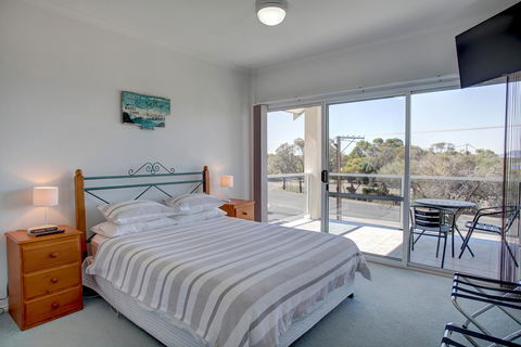 Bay Bliss - eAccommodation 12