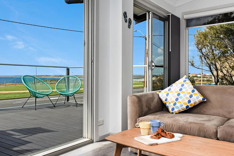 Sorrento - Aldinga Beach - eAccommodation 0