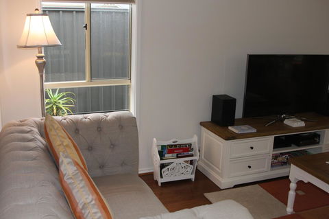 C And C Tanunda - eAccommodation 5