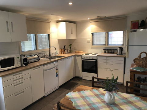 Goolwa Marinerâ€™s Cottage - Free Wifi And Pet Friendly - Centrally Located In Historic Region - eAccommodation 8