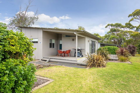 Blue Lake Holiday Park - eAccommodation 31