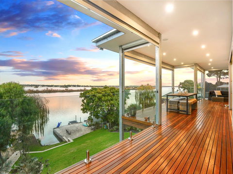 Muse On The Murray - eAccommodation 19