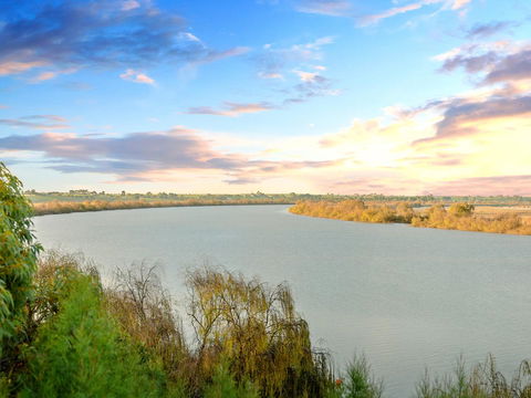 Muse On The Murray - eAccommodation 24