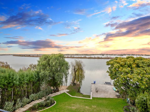 Muse On The Murray - eAccommodation 14