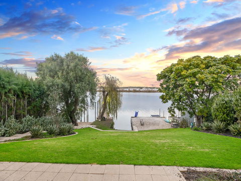 Muse On The Murray - eAccommodation 12