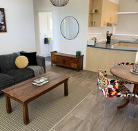 Sunshine Four - eAccommodation