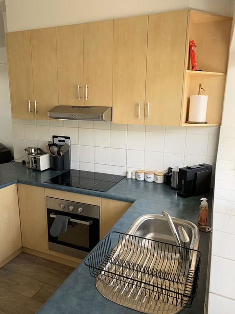 Sunshine Four - eAccommodation 24