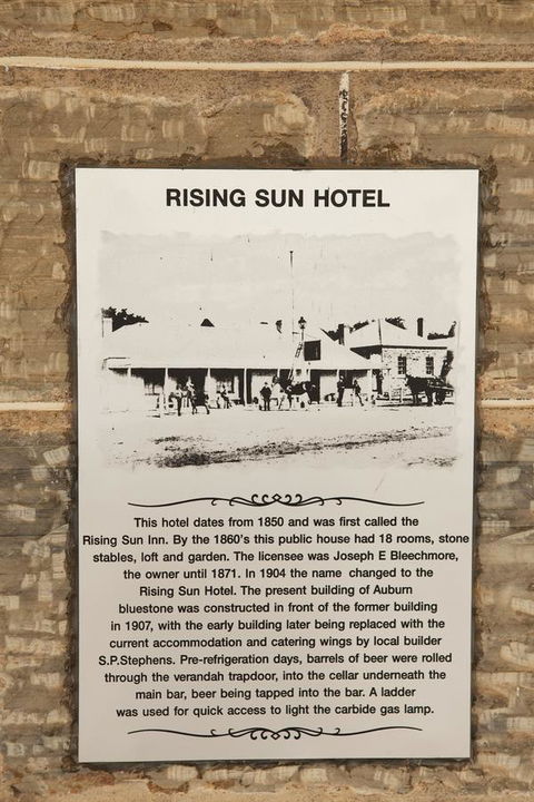 The Rising Sun Hotel - eAccommodation 3