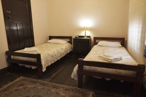 The Rising Sun Hotel - eAccommodation 8