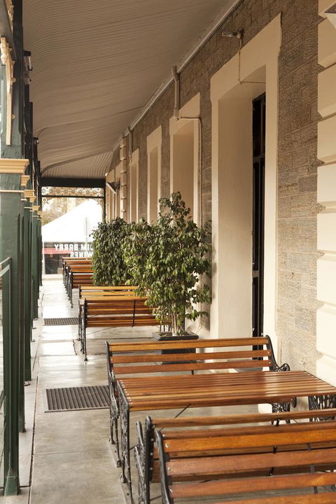 The Rising Sun Hotel - eAccommodation 1