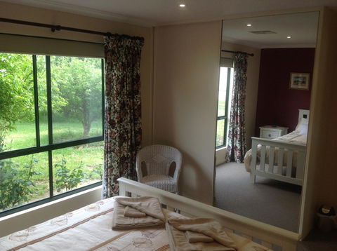 Breakaway Farmstay - eAccommodation 10