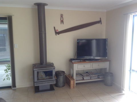 Breakaway Farmstay - eAccommodation 12