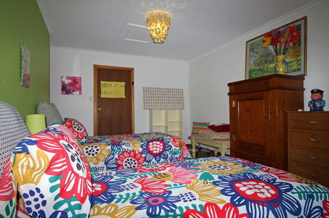 Red Door - eAccommodation 13