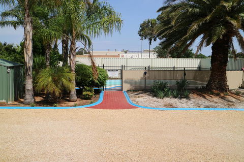 Renmark Motor Inn - eAccommodation 4