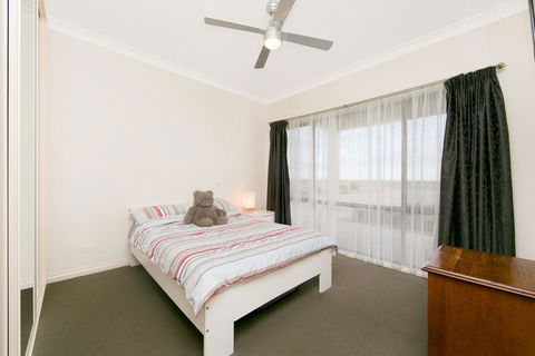 Gizmos Retreat - eAccommodation 10