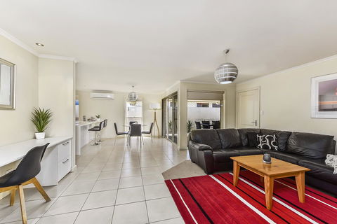 City Fringe Apartment - eAccommodation 0