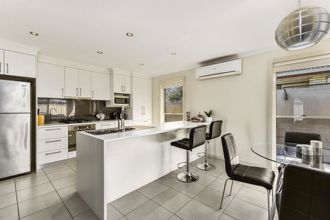 City Fringe Apartment - eAccommodation 9