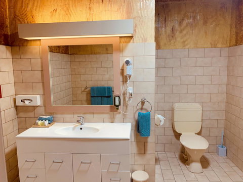 Desert Cave Hotel - eAccommodation 8