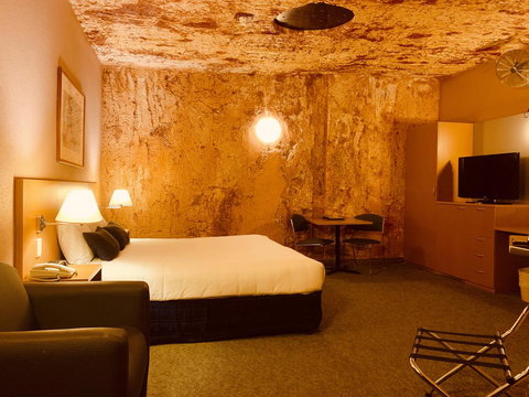 Desert Cave Hotel - eAccommodation 18