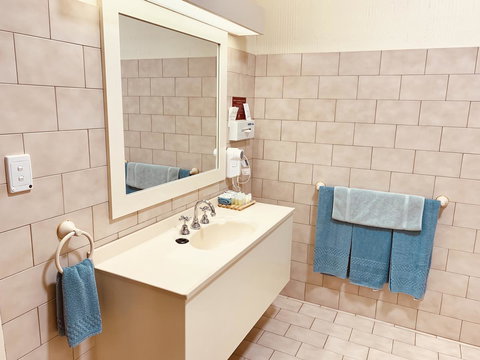 Desert Cave Hotel - eAccommodation 21