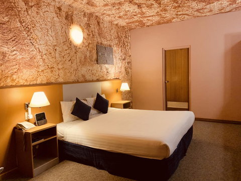 Desert Cave Hotel - eAccommodation 4