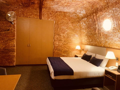 Desert Cave Hotel - eAccommodation 14