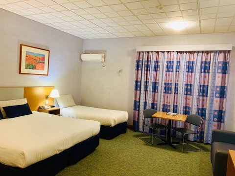 Desert Cave Hotel - eAccommodation 32