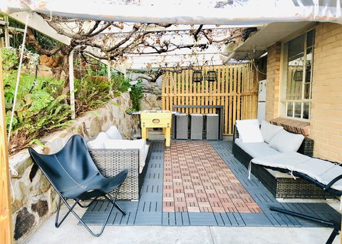 Stunning House With Beautiful Entertainment Area!! - eAccommodation 13