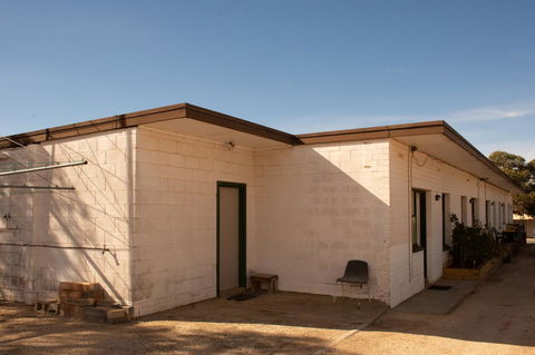 Kimba Units - eAccommodation 18