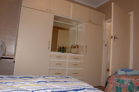 Kimba Units - eAccommodation 12