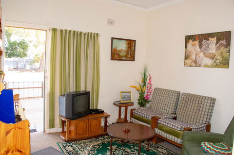 Kimba Units - eAccommodation 16