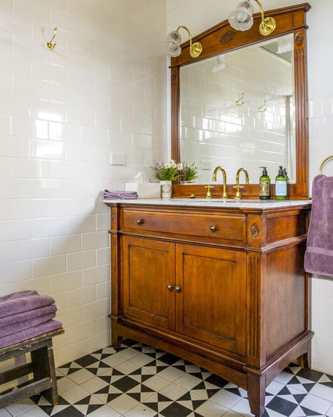 Grand Cru Estate Homestead - eAccommodation 4