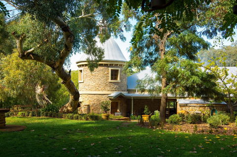 Grand Cru Estate Homestead - eAccommodation 11