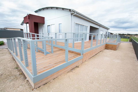 Wellington Lake Retreat - eAccommodation 20