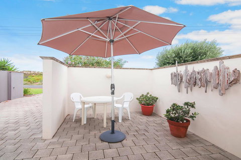 Sea & Soul Beachside Apartments - eAccommodation 10