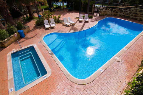 Mandurah Family Resort - eAccommodation 24
